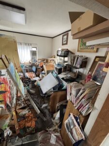 大阪で遺品整理をお考えの方へ｜便利屋がスムーズにお手伝い！